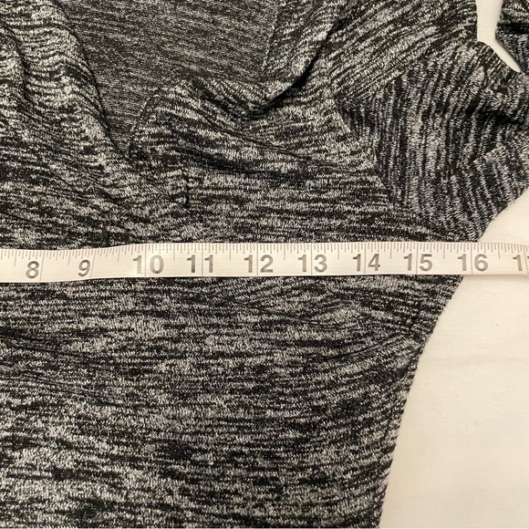 Aritzia Wilfred Free Bodycon Long Sleeve Midi Dress in Heather Grey Size… - Picture 10 of 13